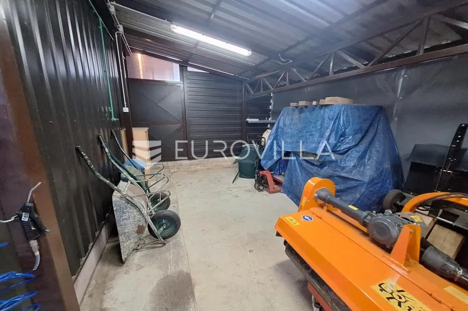 netretić, jarče polje, kuća 250 m², 200 m do rijeke kupe - slika 8