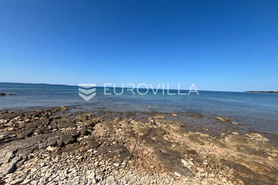 istra, peroj poljoprivredno zemljište 50 metara od mora s upisanim temeljem - slika 8