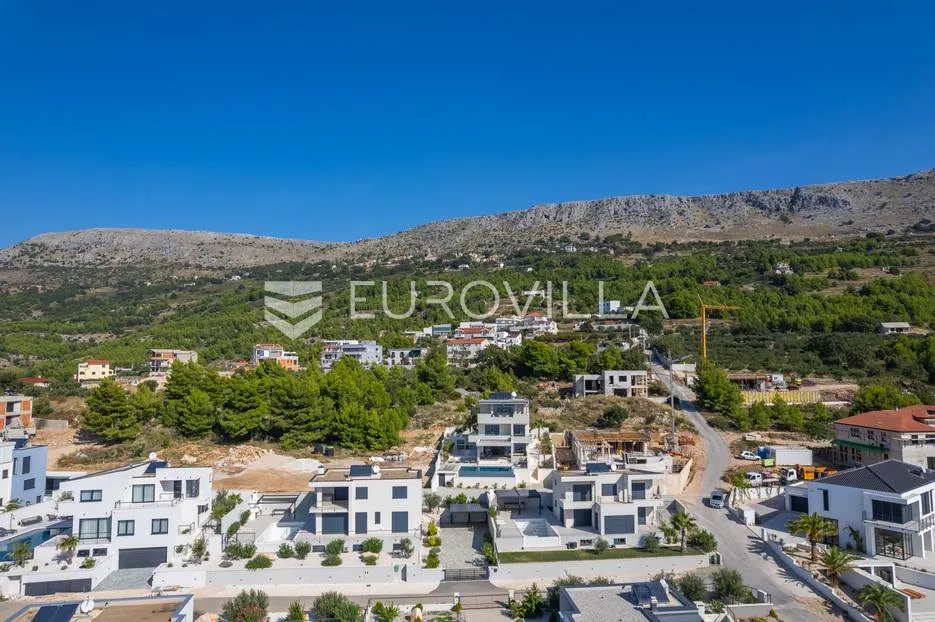 split, podstrana elegantna luksuzna vila s panoramskim pogledom na more - slika 15