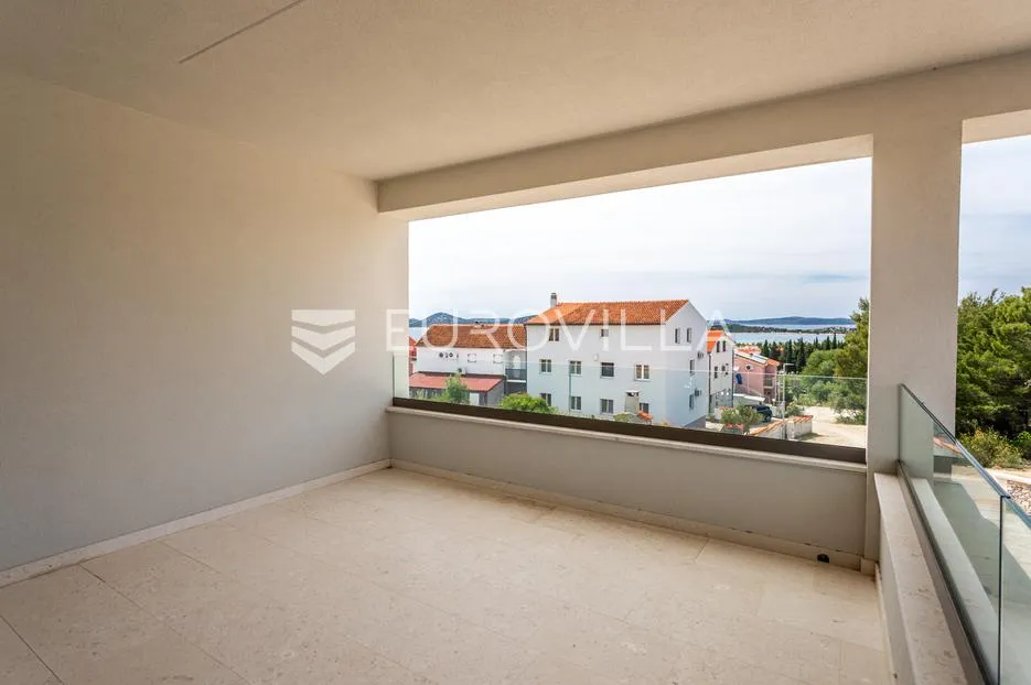 vodice, novogradnja, moderan dvosoban stan s pogledom na more, 450 m od mora, s4 - slika 10