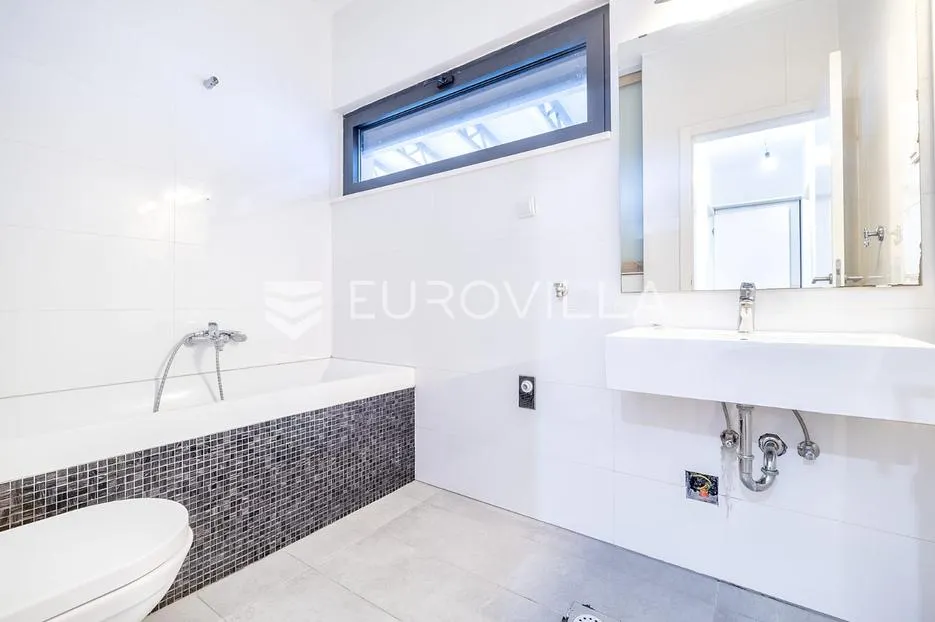 zagreb, perjavica prekrasan trosoban stan 66 m² parking - slika 8