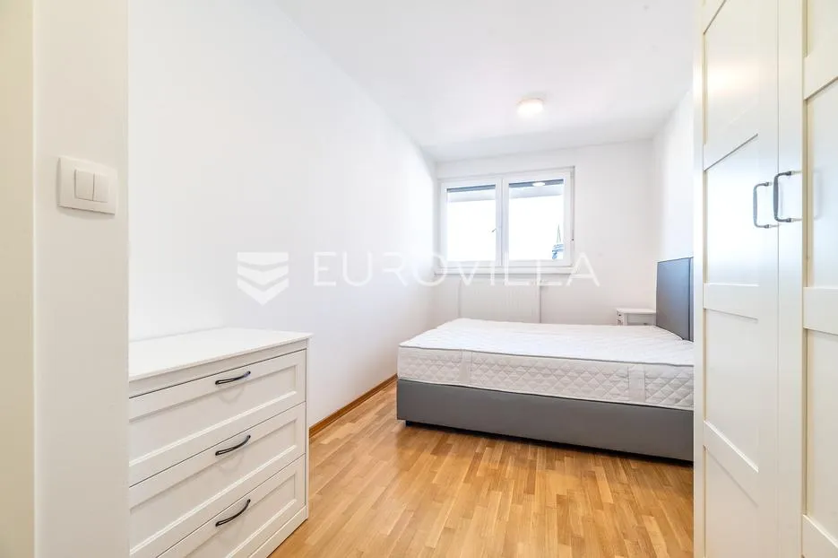 zagreb, trešnjevka, prekrasan dvosoban stan, garažno parkirno mjesto 63 m² - slika 6