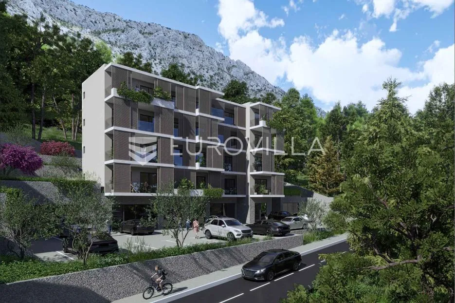 omiš, trosoban stan s terasom na prvoj etaži - slika 13