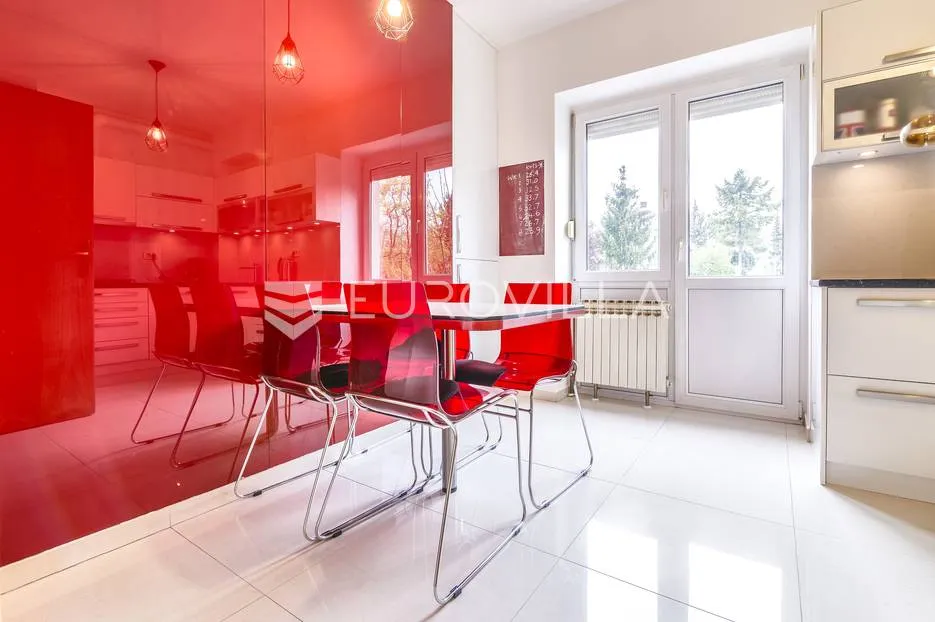 zagreb, mlinovi, luksuzna obiteljska vila 340 m2 - slika 16
