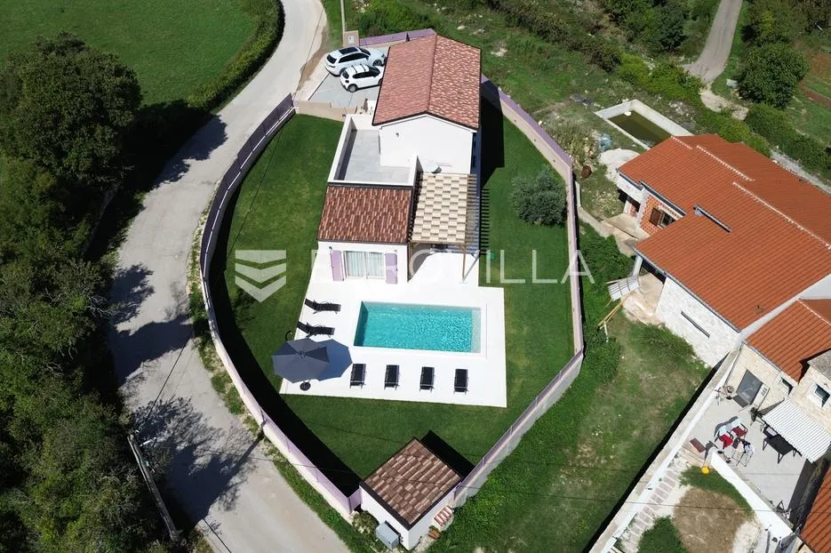 marčana, mutvoran, šarmantna moderna vila s bazenom i vrtom - slika 13