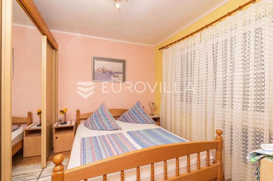 pelješac, sreser, kuća s dvorištem - slika 10
