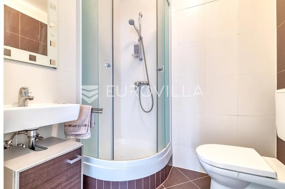 zagreb, trešnjevka, prostran četverosoban stan, 98 m², sa zimskim vrtom, terasom, top lokacija - slika 11