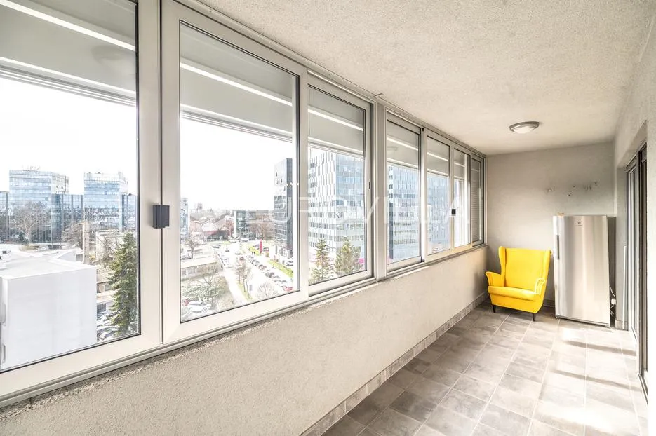 zagreb, zaharova ulica komforan trosoban stan 85 m² i garažno mjesto - slika 9