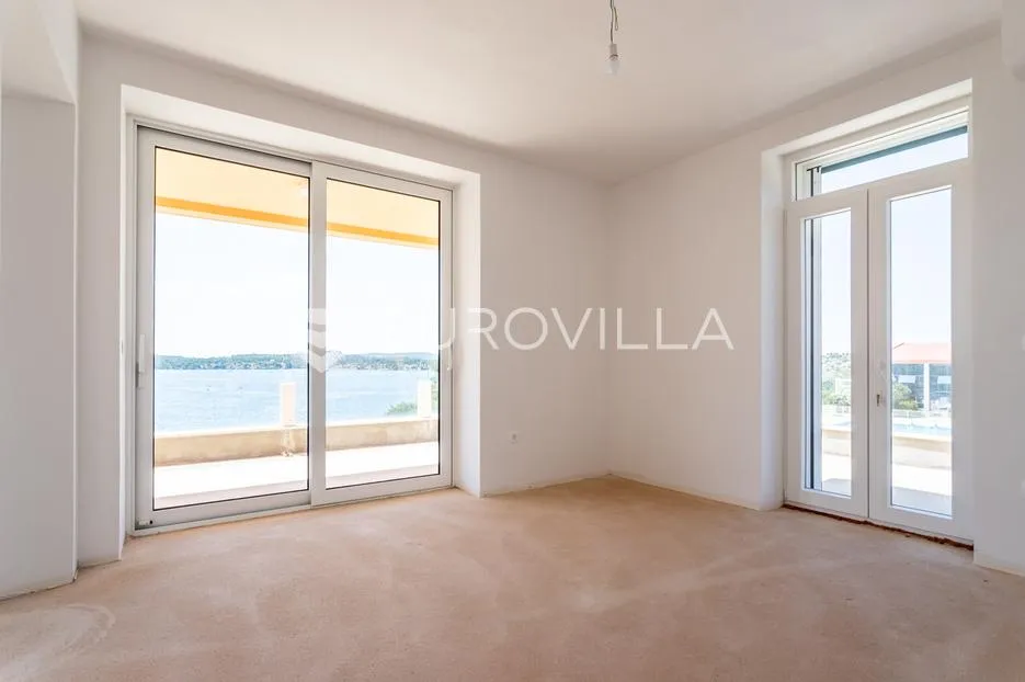šibenik, plaža banj, prekrasan trosoban stan s pogledom na more, 128,30 m² - slika 5