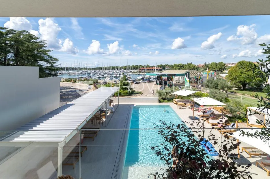 istra, novigrad, luksuzni stan s pogledom na more - slika 31
