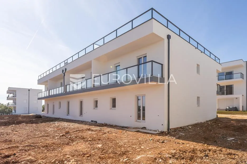 istra, zambratija, svijetao stan s dvije terase na korak od mora - slika 7
