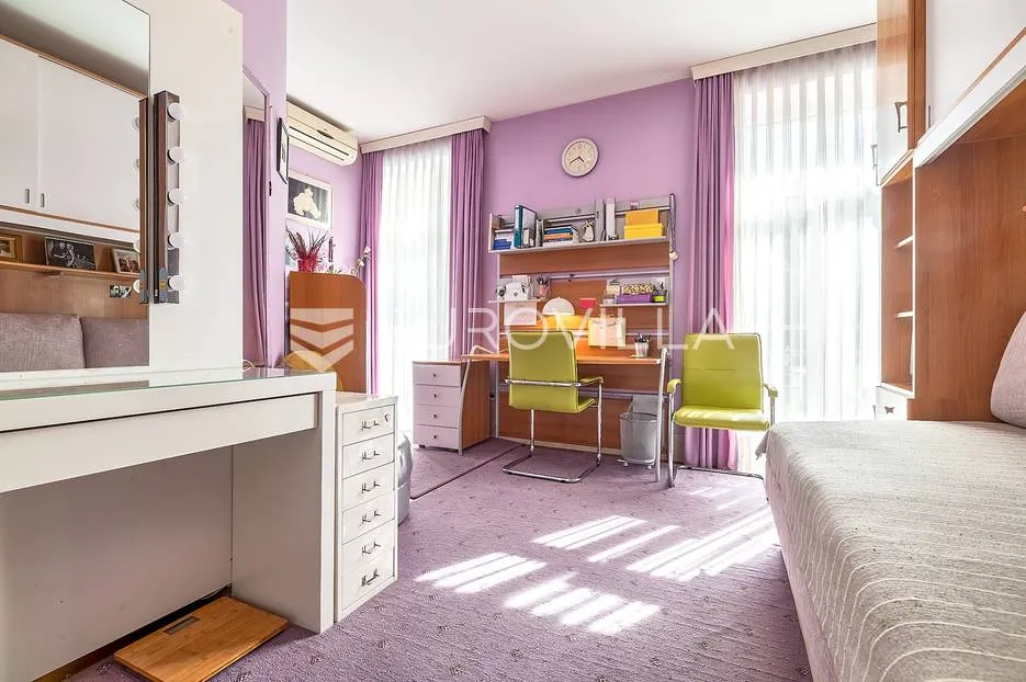 samobor, centar prekrasna obiteljska kuća 760 m² na parceli 1000 m² - slika 18