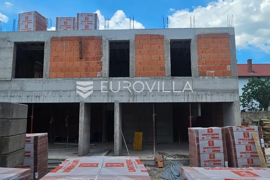 kaštela gomilica, dvosoban stan 70,75 m² s pogledom na more i parking mjesto - slika 2