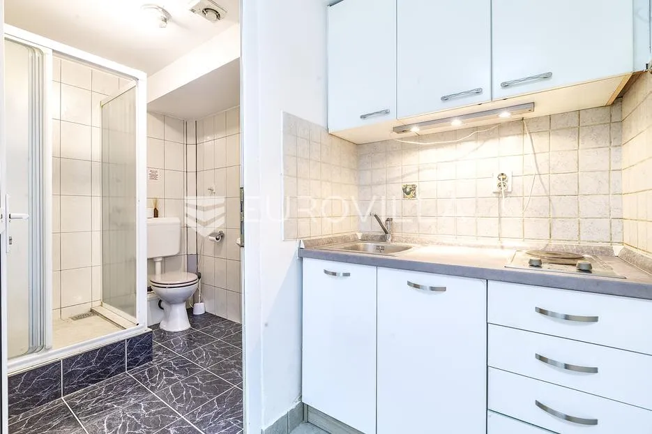 zagreb, trešnjevka, ulični poslovni prostor 70 m² - slika 6