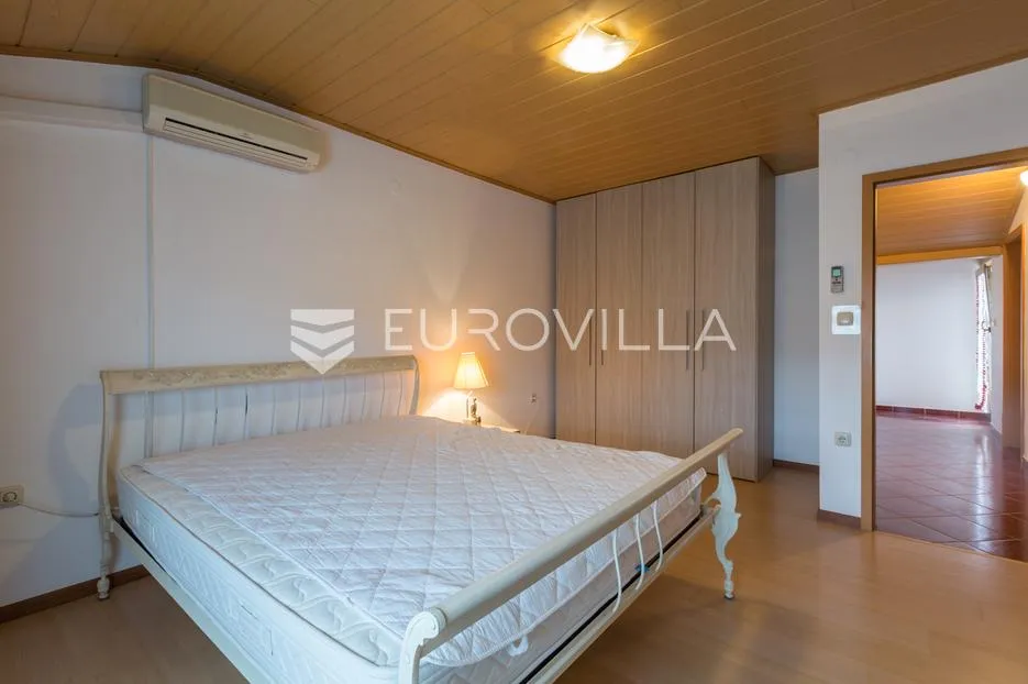 istra, pula prilika za investiciju, apartmanska kuća podijeljena na 3 stambene jedinice - slika 17