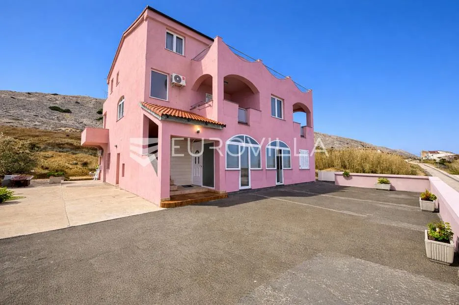 pag, vodice, kuća s 5 apartmana na top lokaciji - slika 1