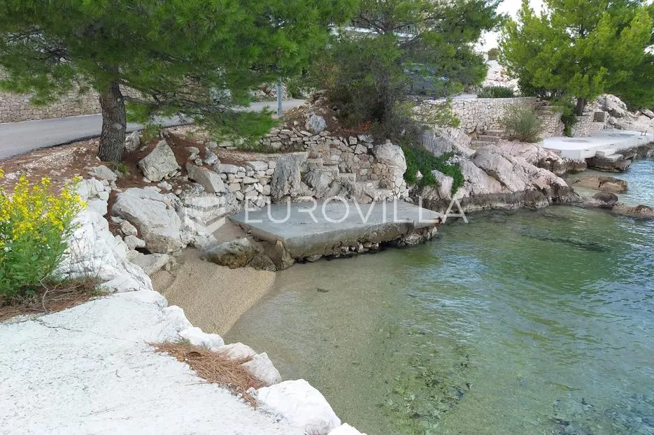 rogoznica, ražanj, građevinsko zemljište prvi red do mora, 1367 m² - slika 2
