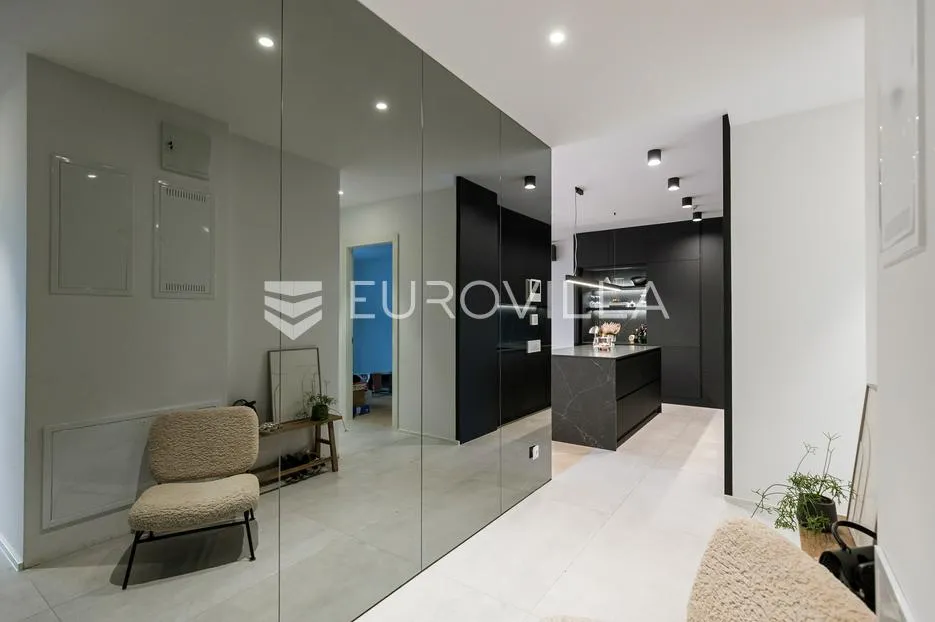 zagreb, vmd heinzelova, luksuzan četverosoban stan, 123,56 m² - slika 19