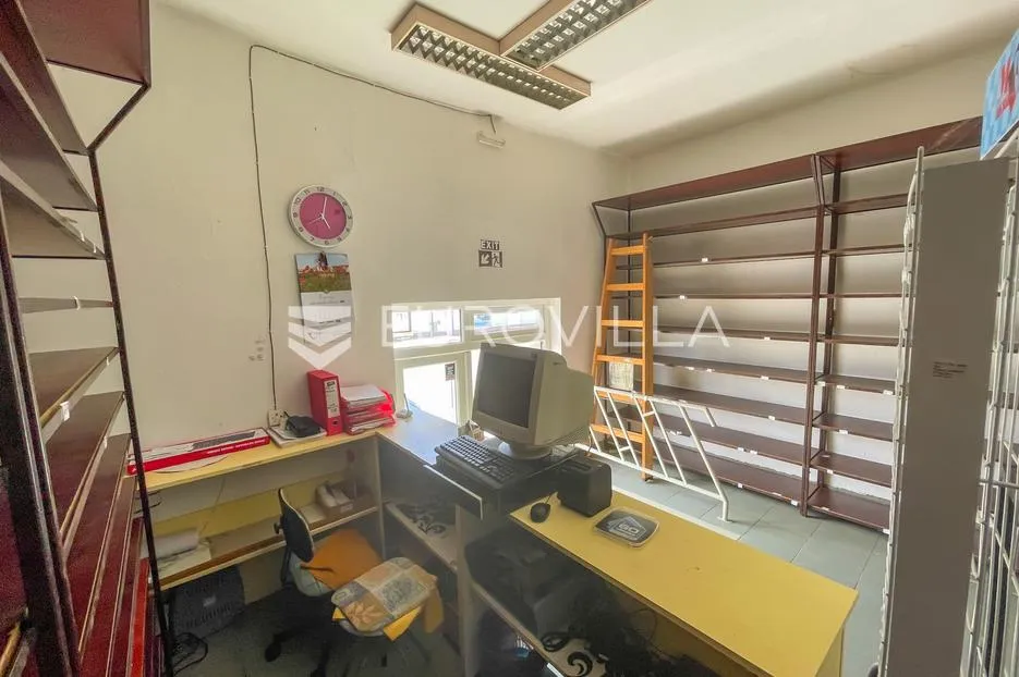 belišće – bistrinci - najam uličnog poslovnog prostora, površine 60 m², uz besplatan parking - slika 4