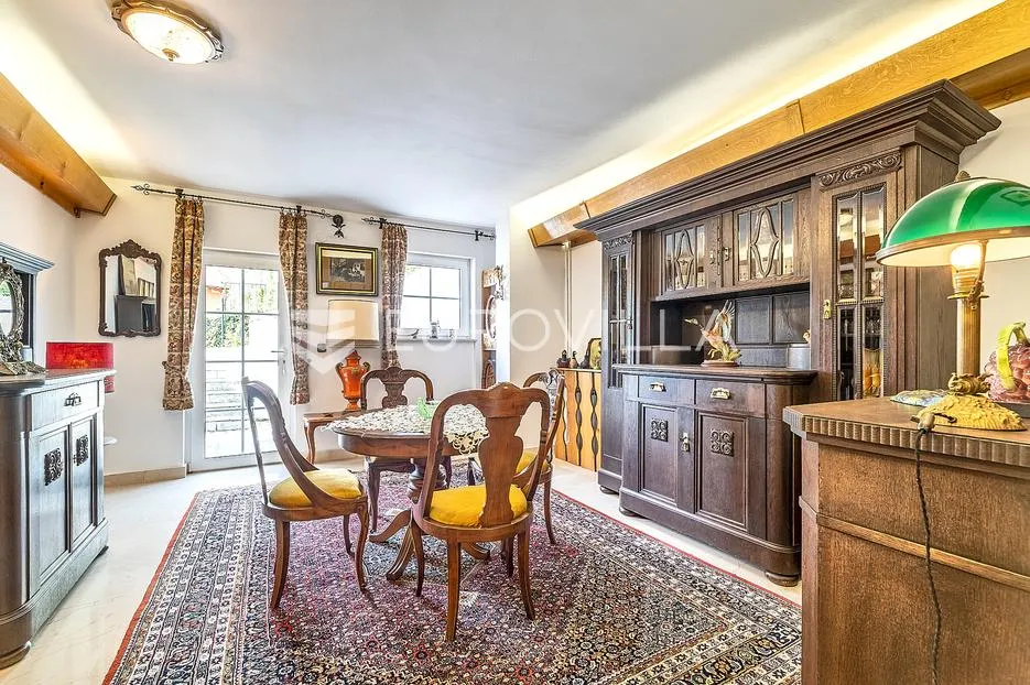 donja pušća, jedinstvena obiteljska villa, parcela 5000 m² - slika 17