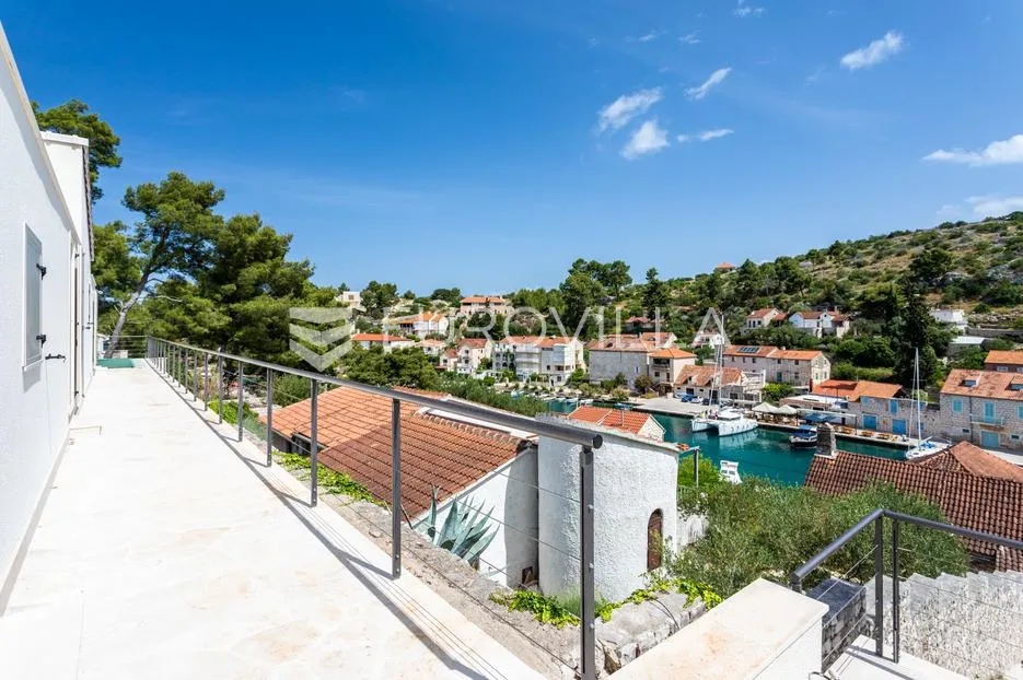 Brač, Bobovišća na moru, jedinstvena kuća s predivnim pogledom - Bobovišća na moru, Milna