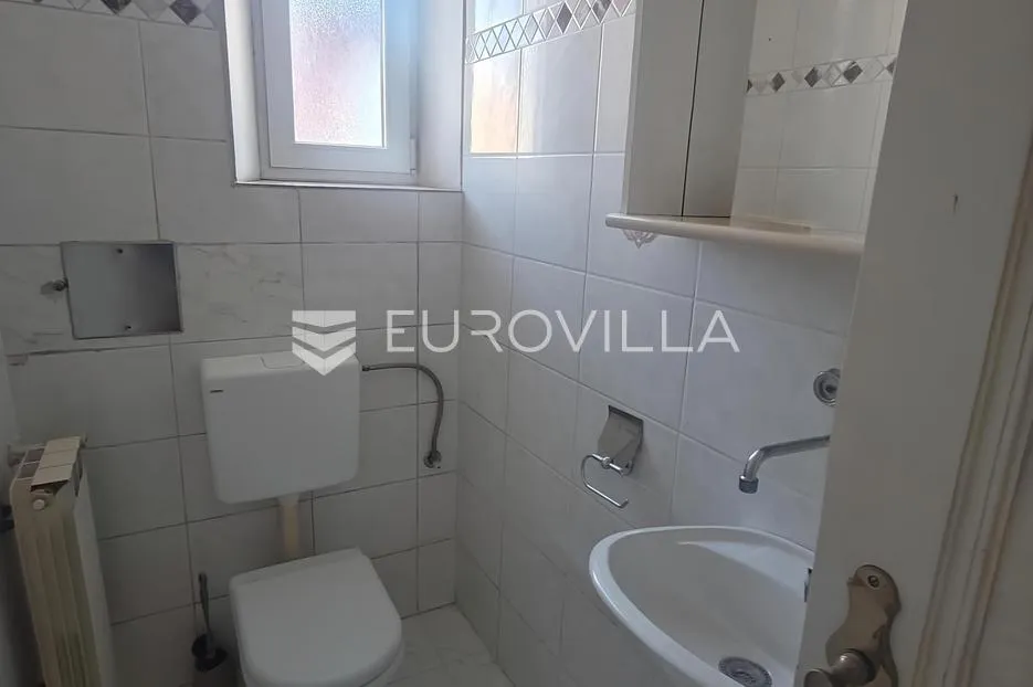 rijeka, centar, komforan četverosoban stan 117 m² s pogledom na more - slika 7
