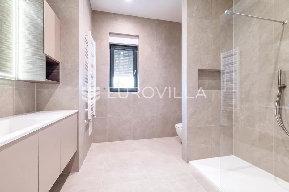 zagreb, bogovićeva, luksuzan četverosoban penthouse 150 m² - slika 10