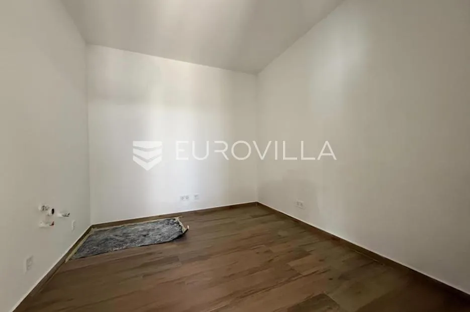 osijek, donji grad, novoadaptiran dvorišni stan s dvije spavaće sobe, 52 m² - slika 6