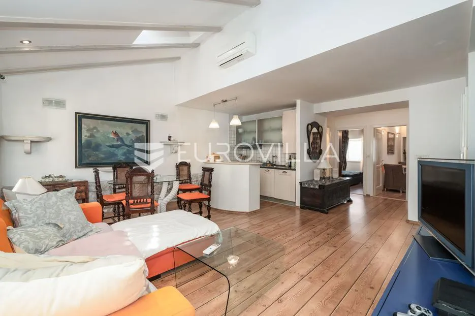 dubrovnik, stari grad, prekrasan troetažni stan - slika 32