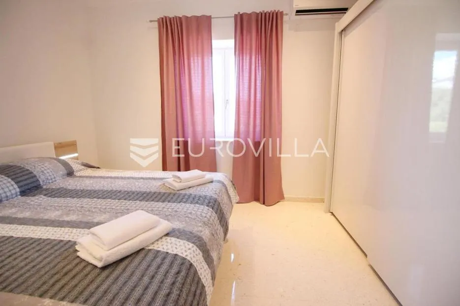 istra, kanfanar, prekrasna kuća 280 m² na velikom imanju od 1900 m² - slika 26