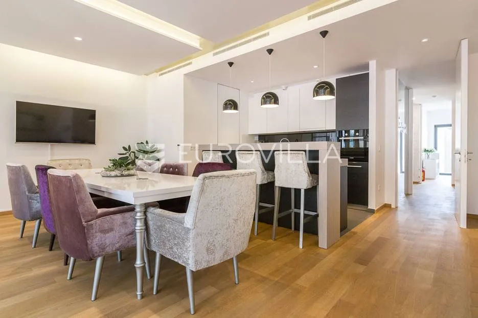 ban centar, luksuzan, komforan ured 137 m² - slika 2