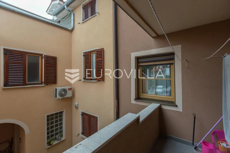 istra, pula prilika za investiciju, apartmanska kuća podijeljena na 3 stambene jedinice - slika 30