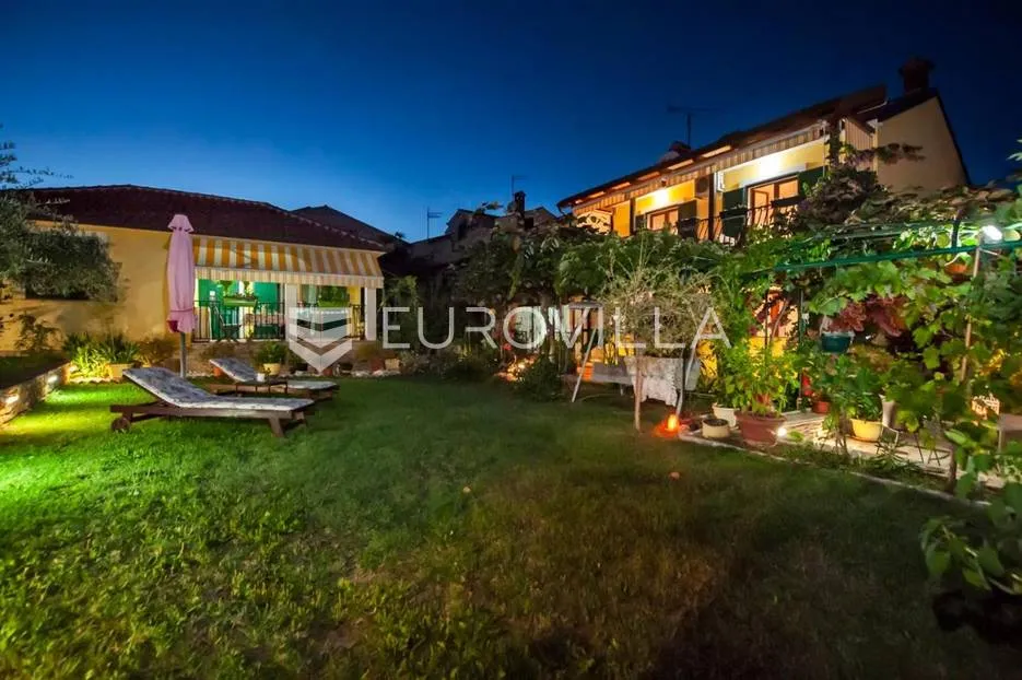 istra, rovinj, kuća 360 m2 s tri stana i zasebnom kućicom, izuzetna lokacija - slika 14
