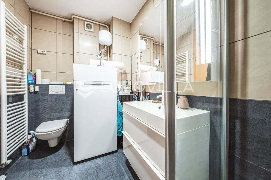 zagreb, prečko, prekrasan dvoetažan stan 133.58 m² s parkirnim mjestom - slika 32