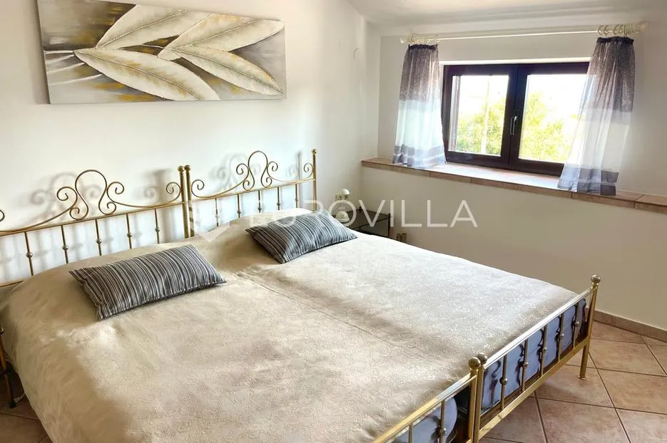 crikvenica, kuća sa 4 apartmana i 2 poslovna prostora, centar, pogled na more - slika 35