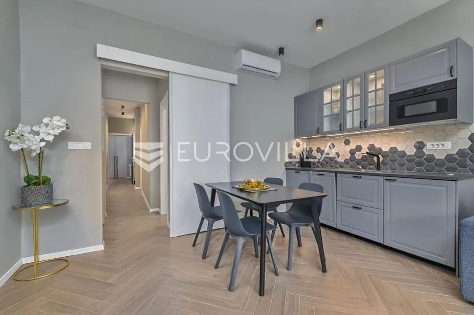 zagreb, strogi centar, prekrasan dvosoban stan 46 m² - slika 6