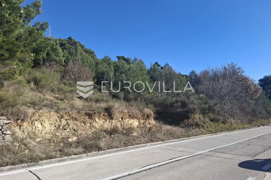 omiš, naklice, građevinsko zemljište 8.865 m² - slika 1