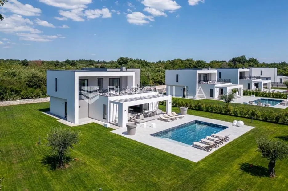 istra, svetvinčenat, luksuzna villa modernog dizajna - slika 2