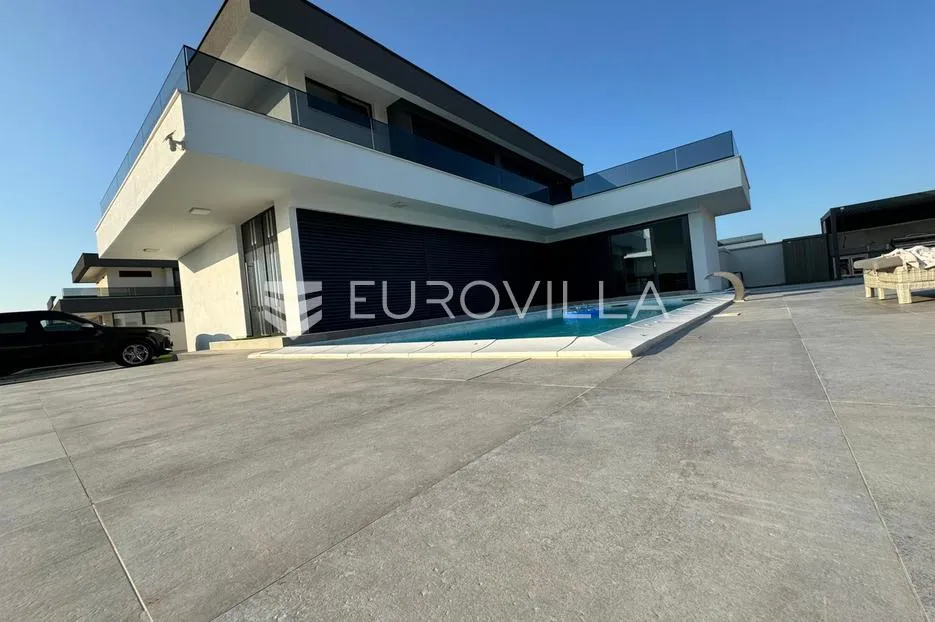 zadar, zemunik gornji, prekrasna vila s bazenom i okućnicom - slika 4