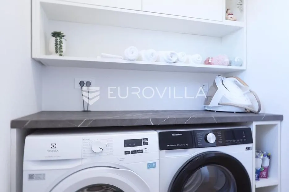 zaton, moderna vila s bazenom i velikom okućnicom - slika 18