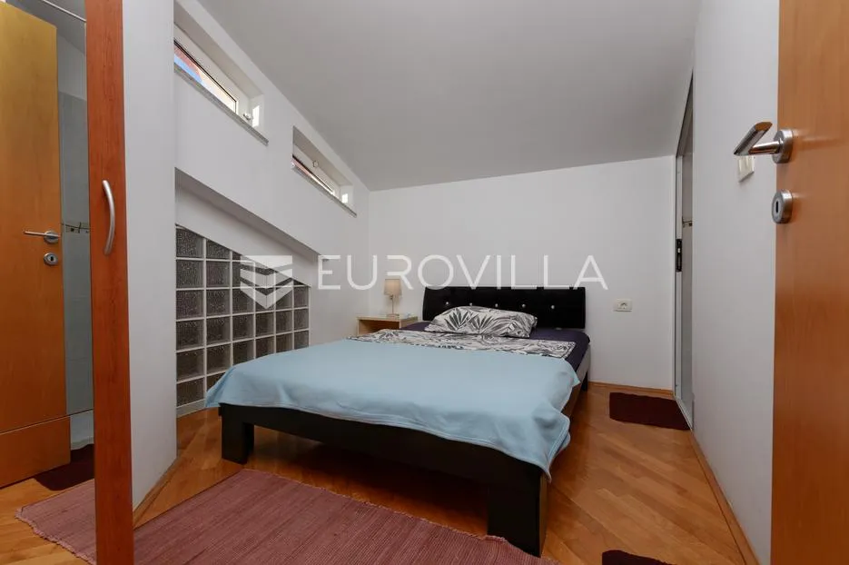 kastav, brestovice, četverosoban stan 85 m² s dnevnim boravkom u potkrovlju, dugoročni najam - slika 16
