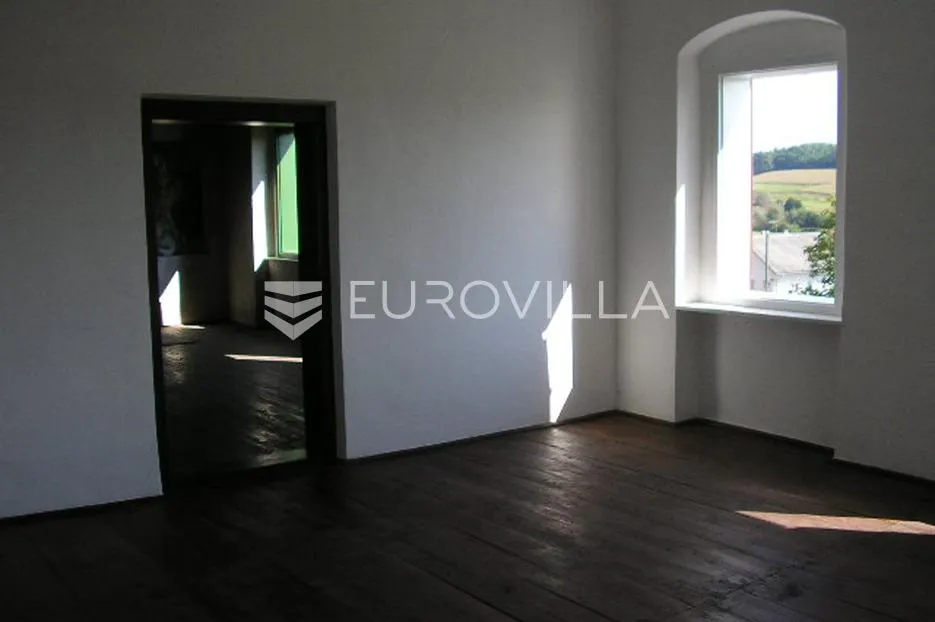 gornja rijeka, pofuki, povijesna kurija - slika 7
