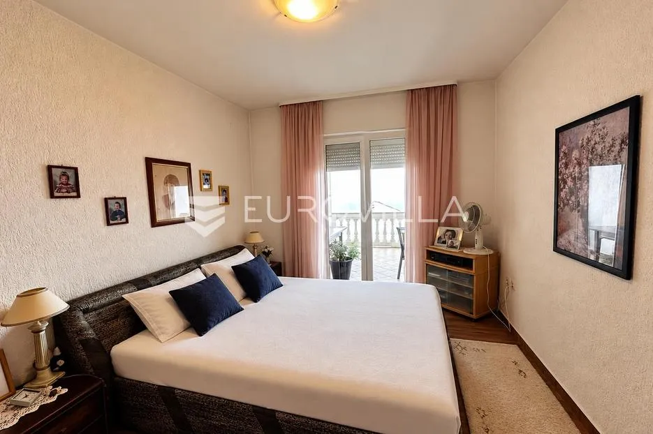 senj, četverosoban stan,155,85 m² s garžom i pogledom na more - slika 13