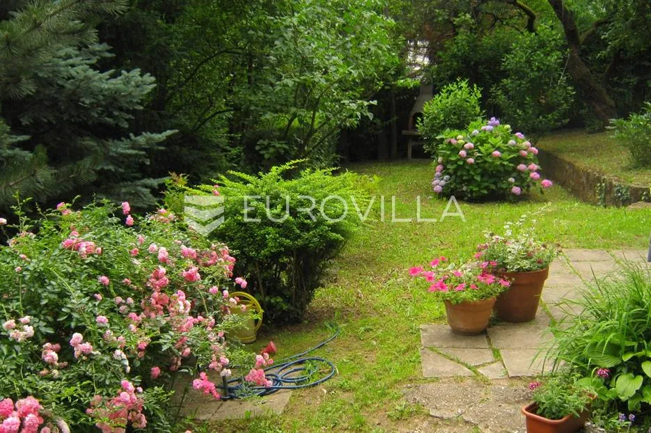 kozarčeva obiteljska vila 350 m² na zemljištu 1.500 m² - slika 2