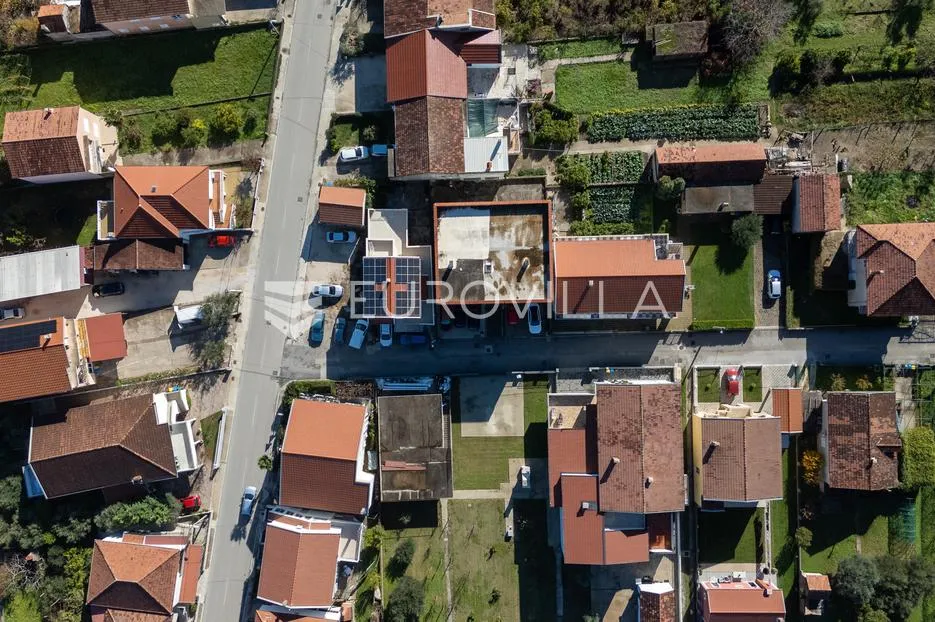metković, dvosoban stan 80 m² - slika 2