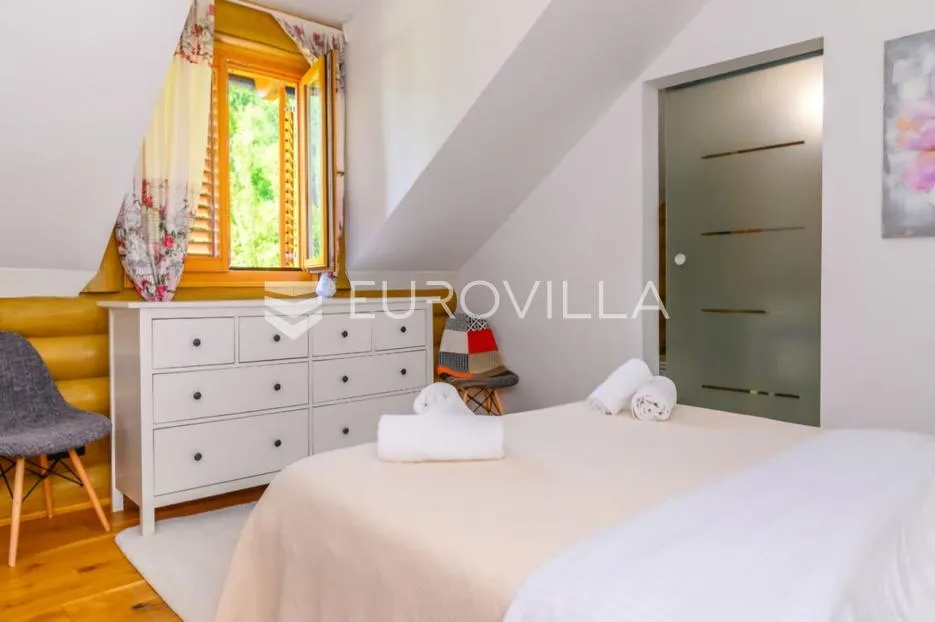jastrebarsko, sveta jana, dvoetažna kuća 225 m², luksuzna na mirnoj lokaciji - slika 19