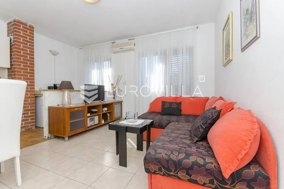 supetar, apartmanska kuća blizu mora - slika 8