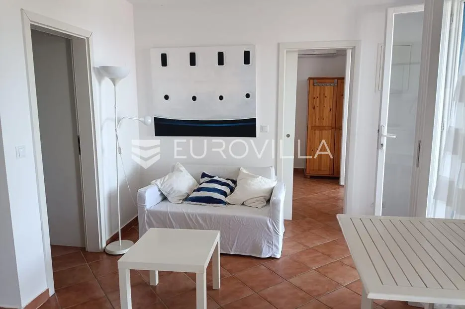 hvar, lijepa kuća na južnoj strani otoka 1.red uz more - slika 10