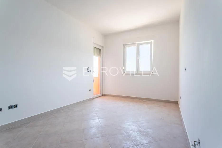 marina, penthouse s prekrasnim pogledom na more - slika 10
