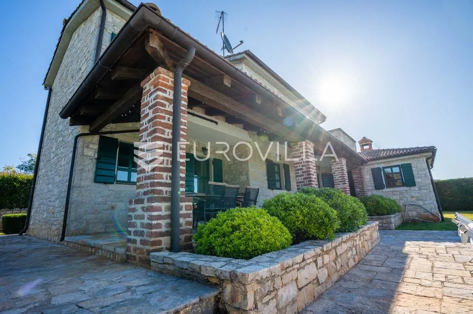 istra, sveti lovreč, kamena vila 200 m² s bazenom, velikim vrtom i pogledom na more - slika 6